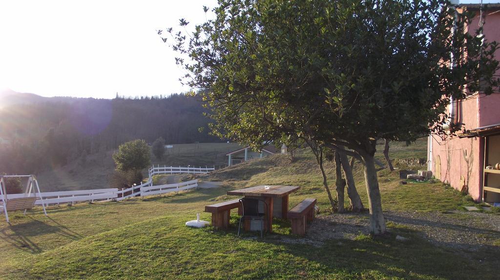 Agriturismo Dei Legi San Pietro Vara Exterior photo