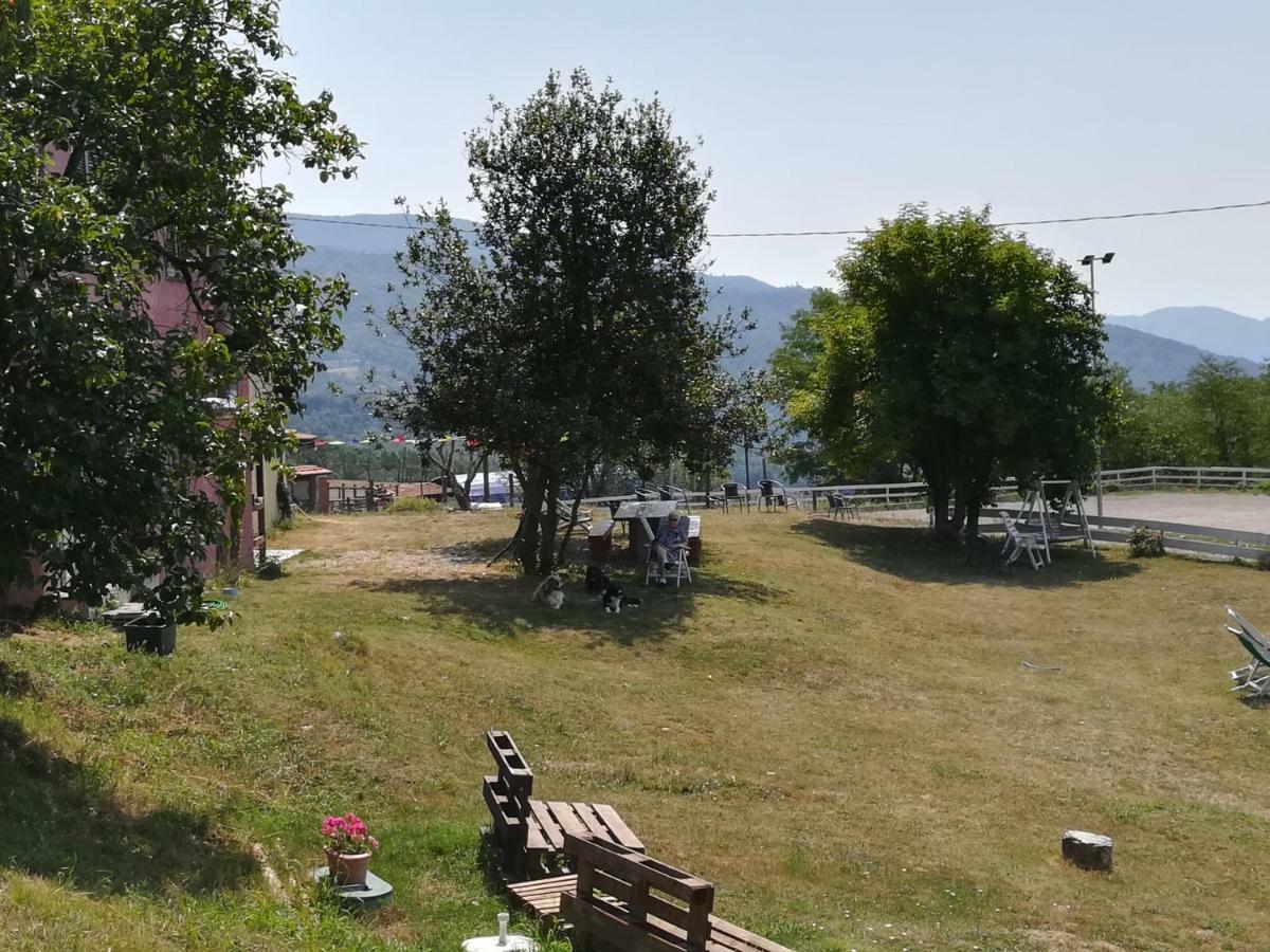 Agriturismo Dei Legi San Pietro Vara Exterior photo