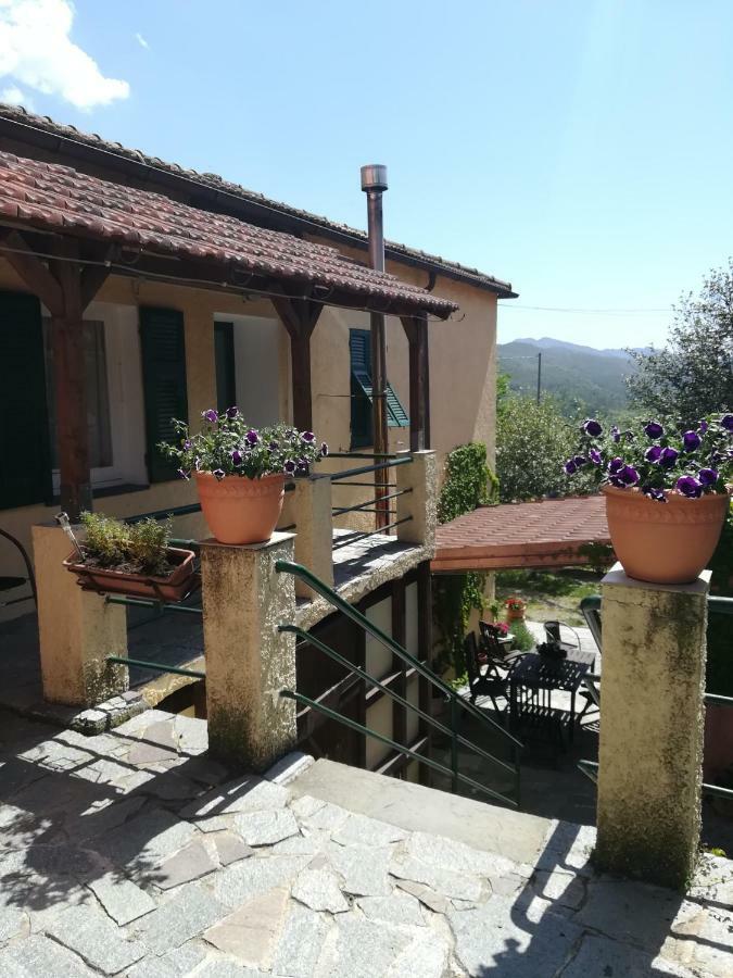 Agriturismo Dei Legi San Pietro Vara Exterior photo